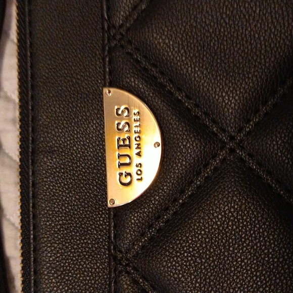 NWT Guess Black Purse Wristlet - Picture 2 of 8